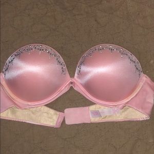 Victorias Secret Very Sexy strapless bra